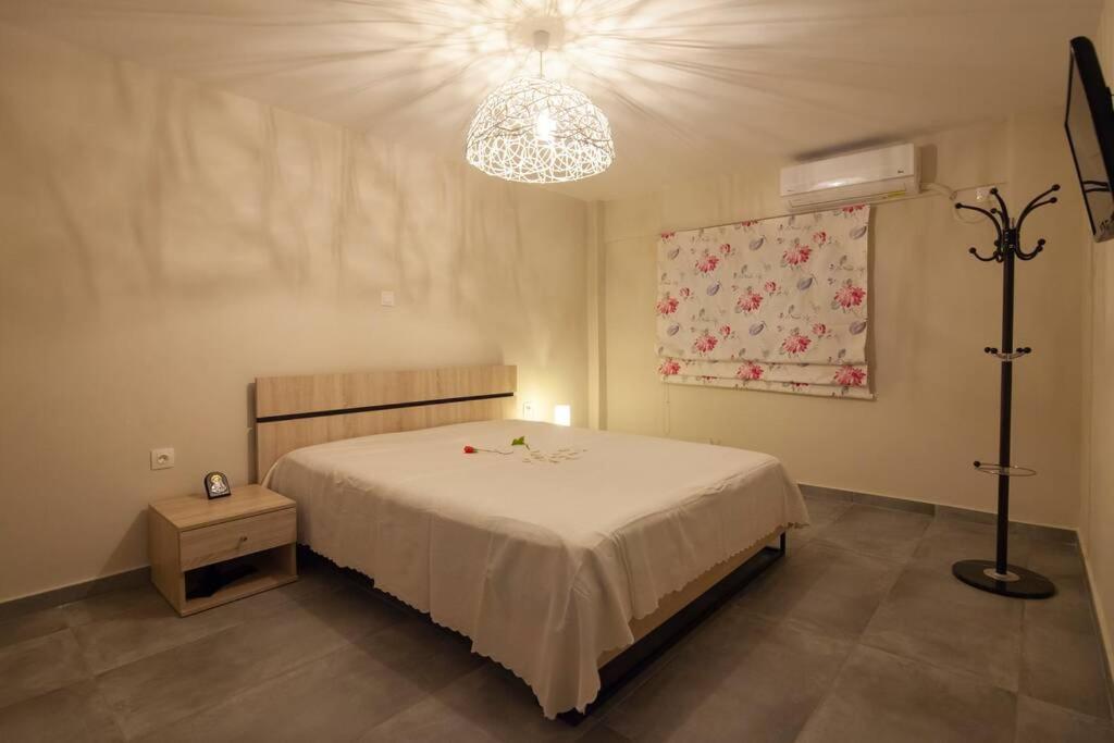 House On The Beach Đảo Đảo Salamis Ngoại thất bức ảnh