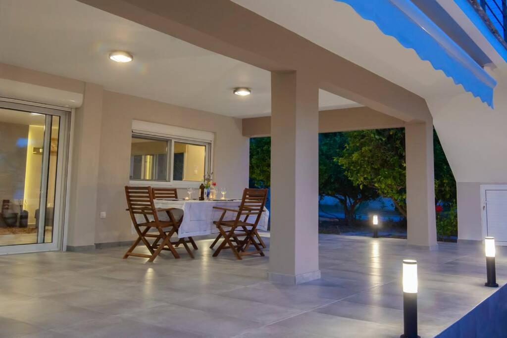 House On The Beach Đảo Đảo Salamis Ngoại thất bức ảnh
